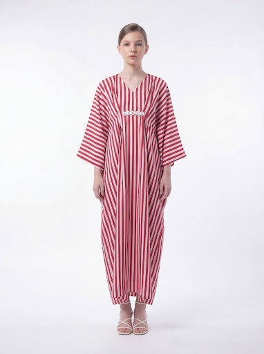 Elegant White & Red Striped Kaftan Dress for Girls – Maxi & Comfortable Wear (6–16 Years)