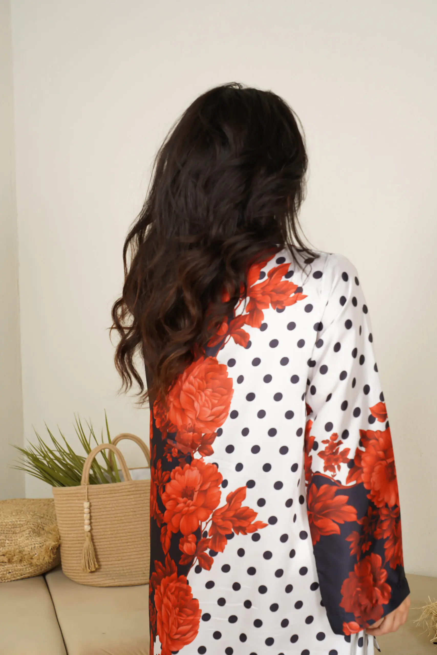Rouge Elegance Kaftan - Image 3