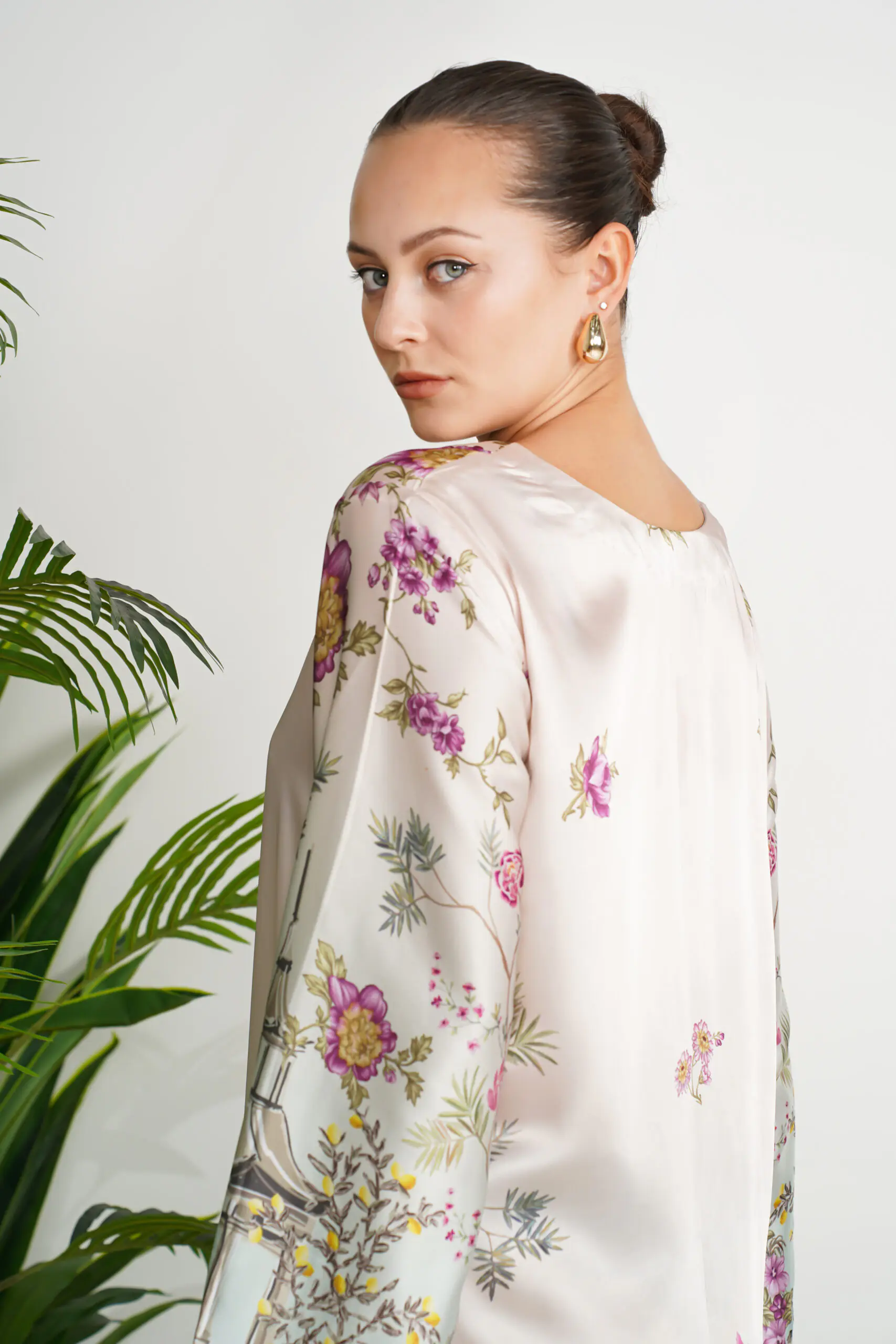 Ivory Garden Kaftan - Image 4